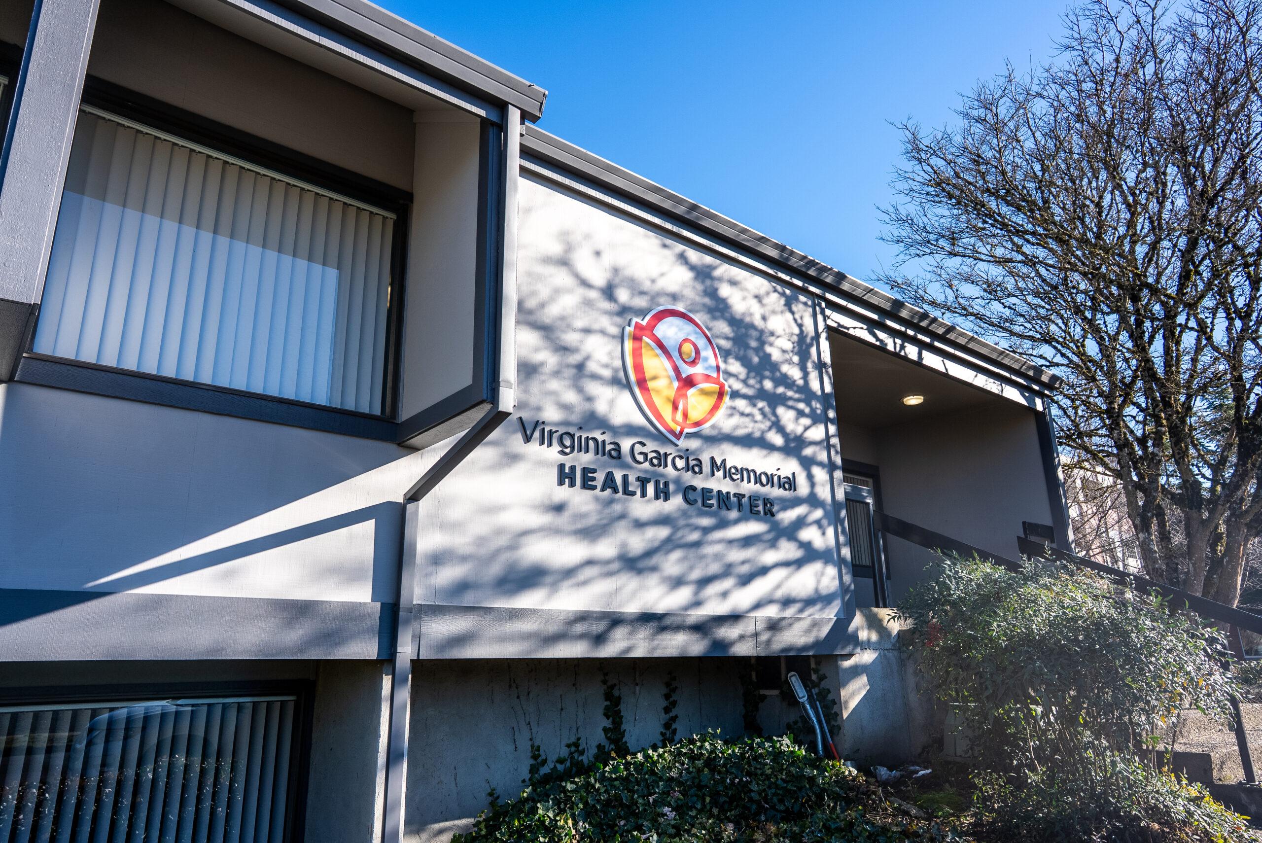 exterior del edificio de la clínica de agudos de la 7ª avenida