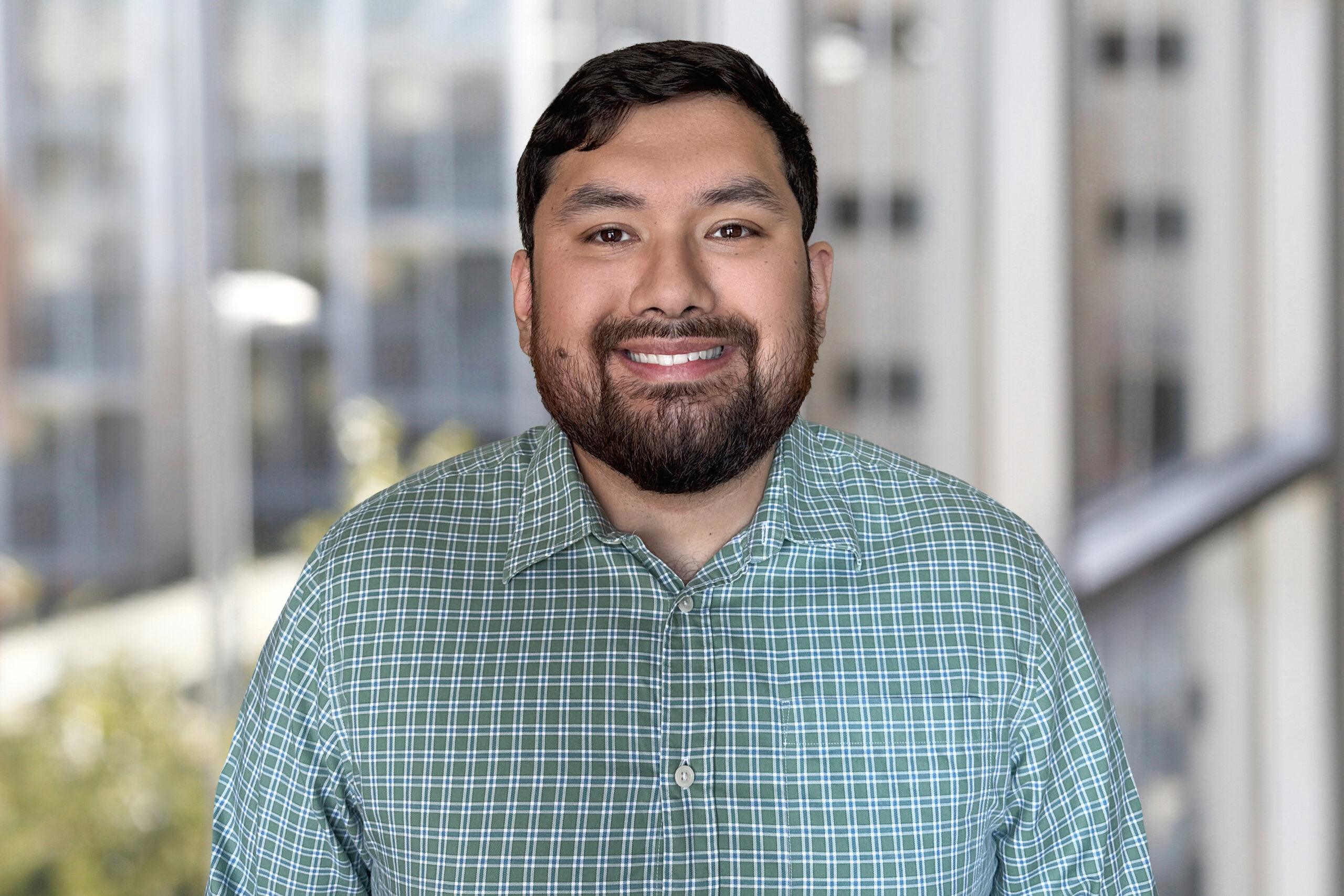 Headshot of Omar Vargas