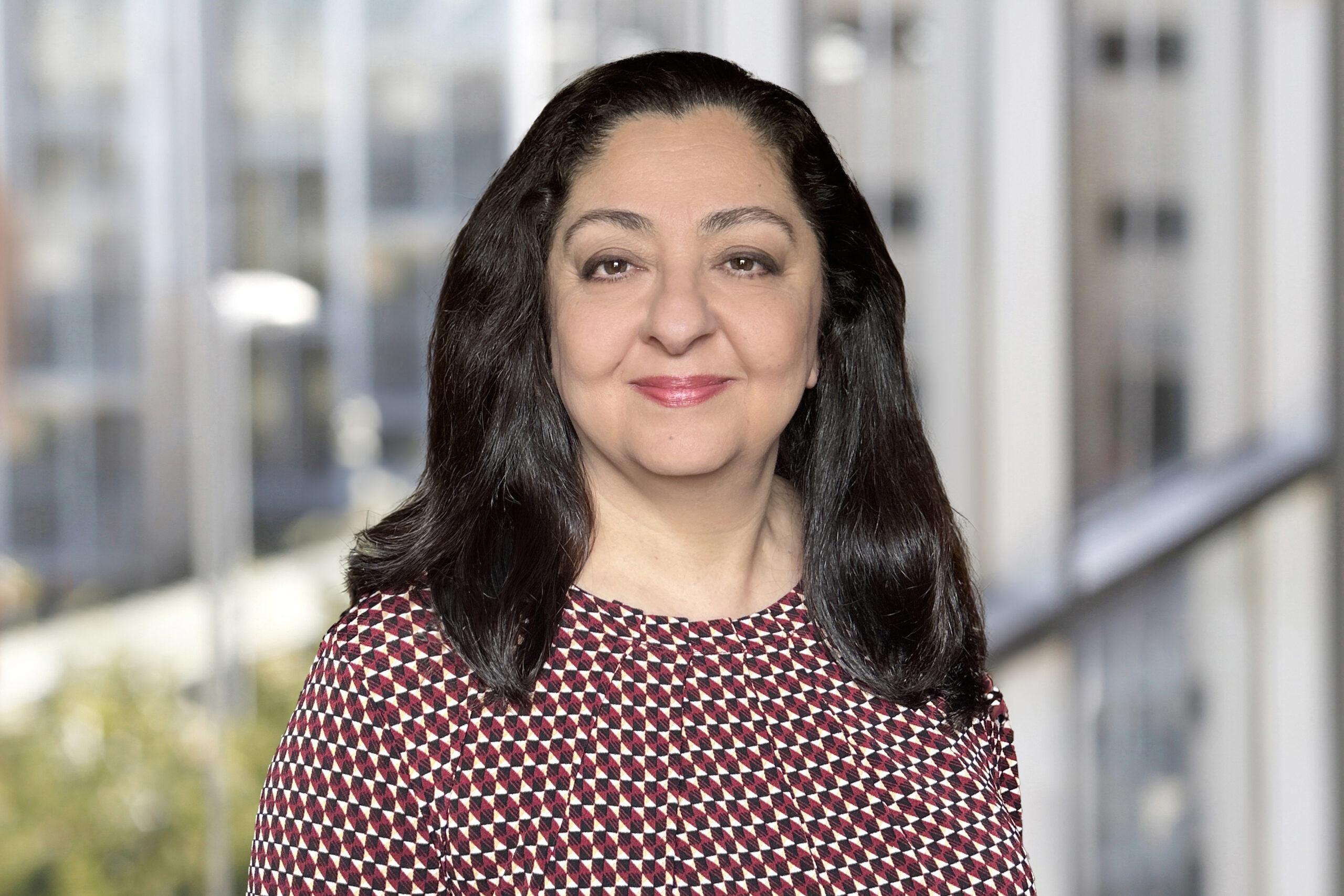 Headshot of Roya Baradar